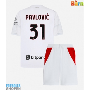 Billiga AC Milan Strahinja Pavlovic #31 Bortatröja Barn 2026-27 Kortärmad (+ Korta byxor)